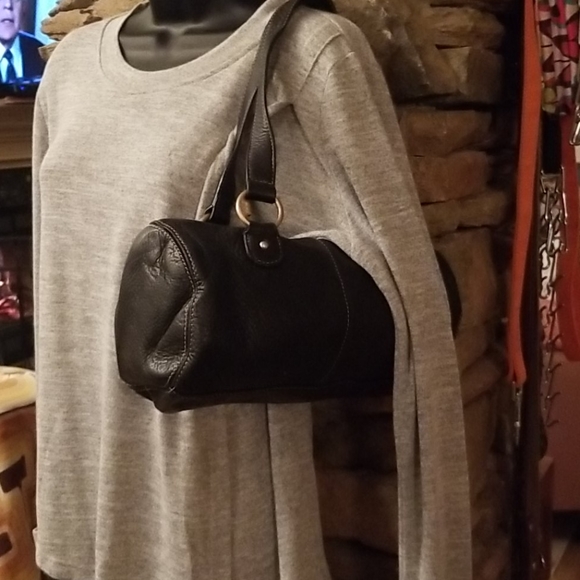 Jones New York small barrel leather purse - Picture 7 of 7